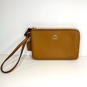Coach-Double Zip Corner-Brown/Camel-Pebbled Leather-Wristlet Wallet-EUC